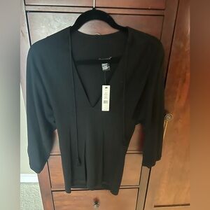 Brand New Theory Gilda Nouvelle Black light weight beautiful tunic sweater